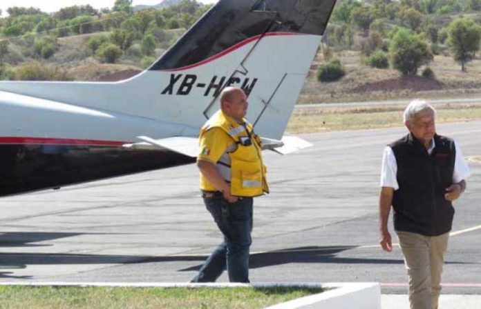 AMLO TAXI AEREO