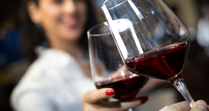 Toast with red wine