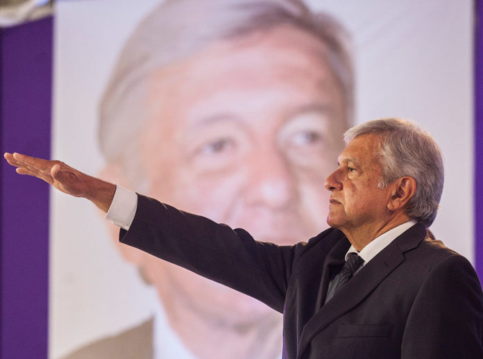 1294570f64c81370bd-ogp170220-amlo13-c-1078x800