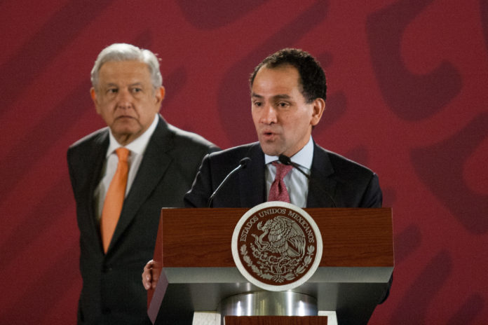AMLO dejó fuera a Arturo Herrera de Banxico AMLO dejó fuera a Arturo Herrera de Banxico