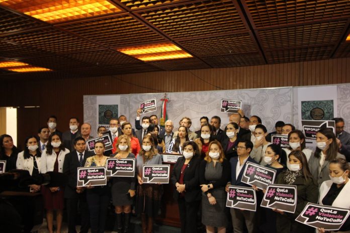 #QueLaViolenciaNoTeCalle