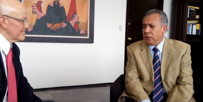 Arturo Camero Suspendido