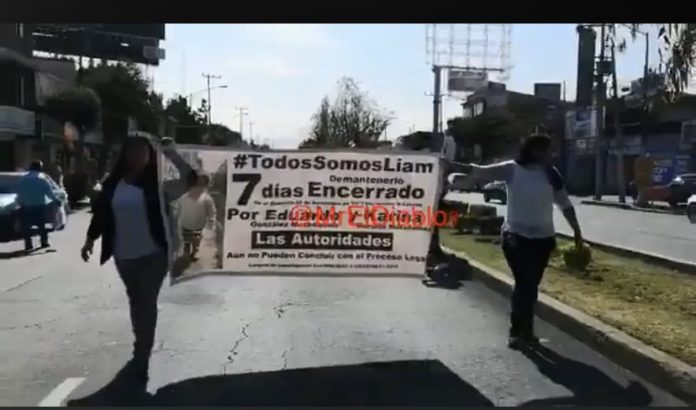 Bloquean avenida de Xochimilco por desaparición de menor