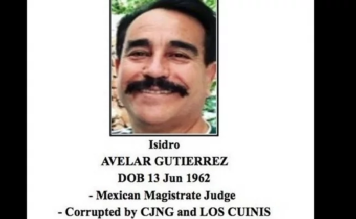 Dictan prisión preventiva a juez ligado al CJNG