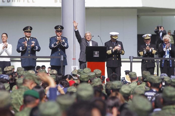 AMLO-militares