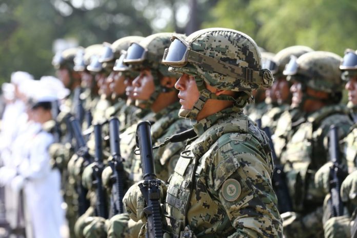 Militares