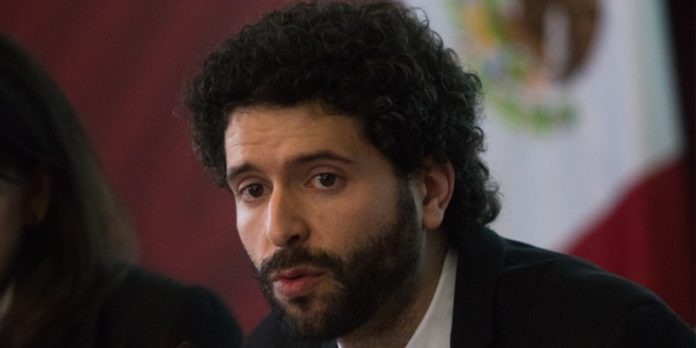 Piden proceder contra funcionario de SRE que es señalado de acoso