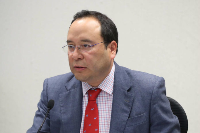 Asaltan a Ciro Murayama