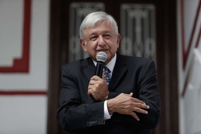 AMLO no acata instrucciones
