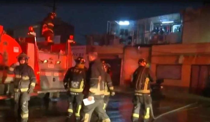 Se incendia mercado de Tepito