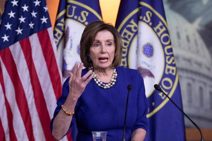 Nancy Pelosi acusa a Trump de convertir el Congreso en un reality show