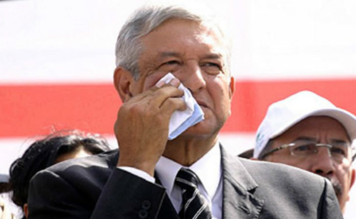 AMLO llora
