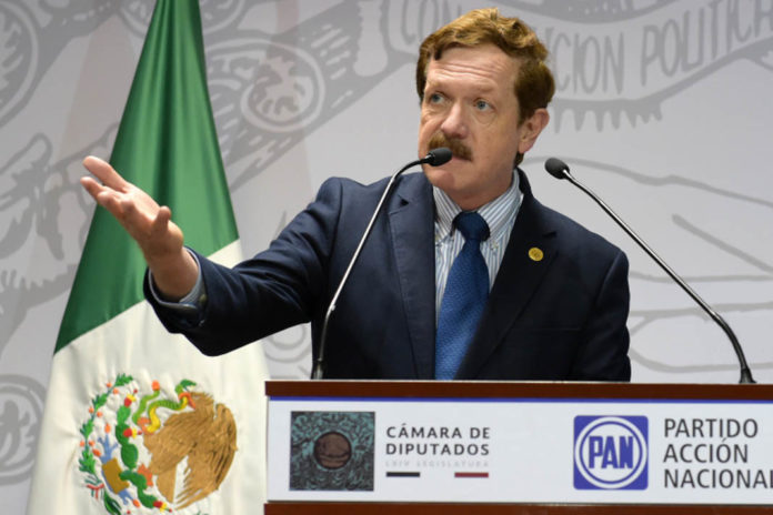 Romero Hicks asegura que AMLO está “desconectado de la realidad”