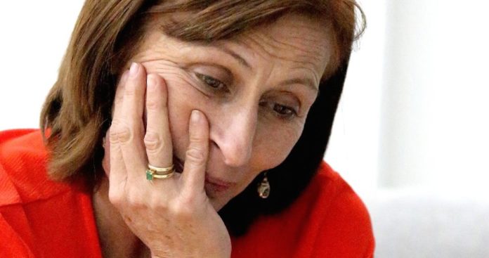 Tatiana Clouthier felicita a Poniatowska y la etiqueta en una cuenta fake de Twitter