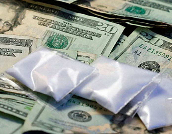 Trump pide a México tomar el control del problema del narcotráfico