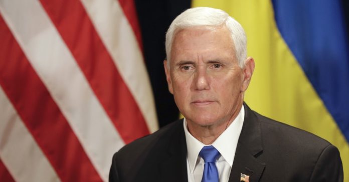 Mike Pence asegura que no toma hidroxicloroquina como lo hace Trump