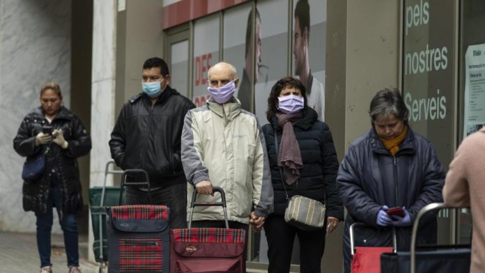 España obliga a usar mascarillas España obliga a usar mascarillas
