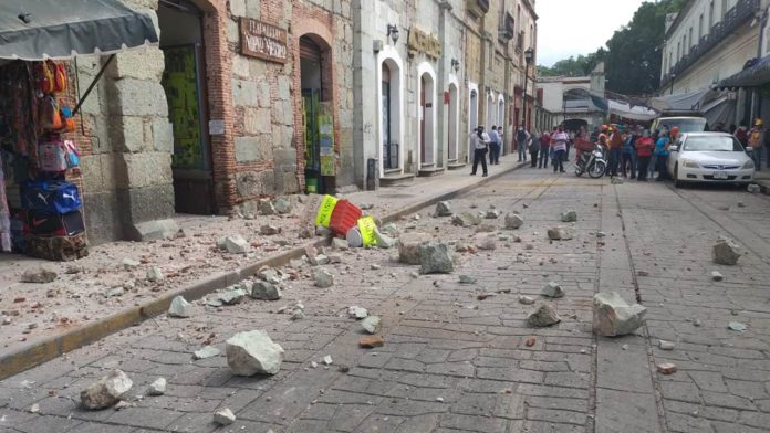 Van 7 muertos en Oaxaca por el sismo de 7.5 grados