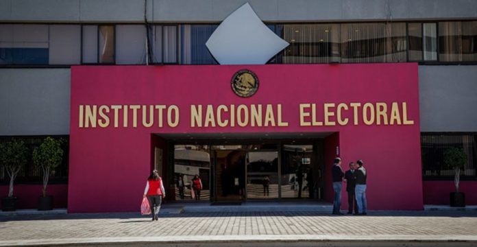 Entrevistan a aspirantes al INE Entrevistan a aspirantes al INE