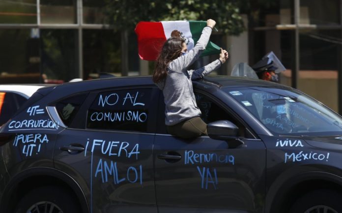 Organizan nueva caravana contra AMLO Organizan nueva caravana contra AMLO