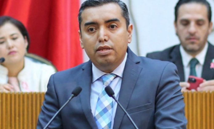 Diputado del PES aplaude recorte al Inmujeres Diputado del PES aplaude recorte al Inmujeres