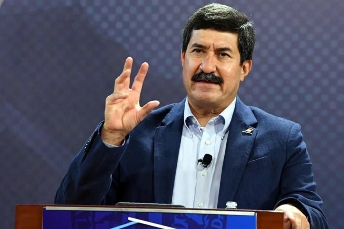 Corral se deslinda de carta en la cual gobernadores exigen renuncia de Gatell