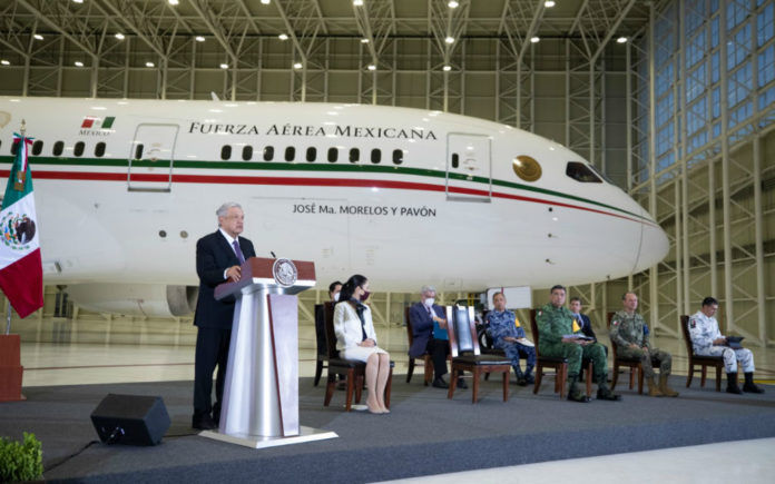 AMLO-Avión presidencial
