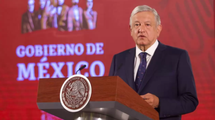 Si se cobra impuesto por cada mentira en la mañana, habrá dinero para niños con cáncer: Calderón