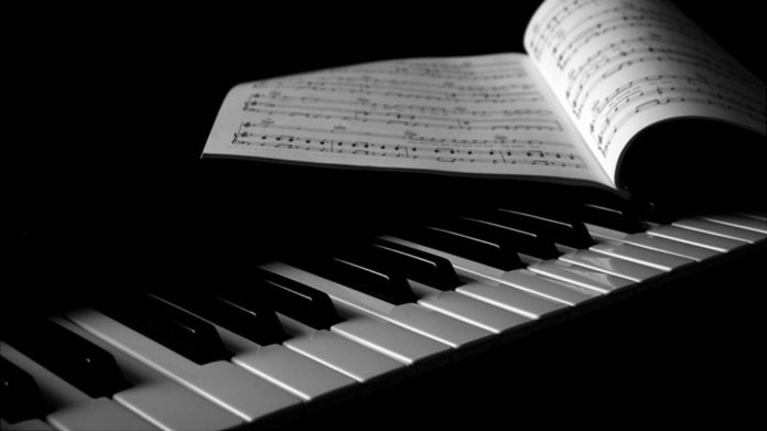 Los “pianistas” quieren demandar a AMLO por no usar el cubrebocas, asegura Villamil