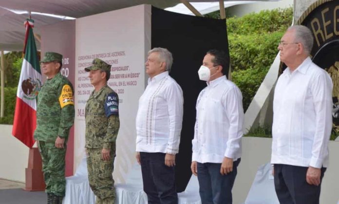 Mexicanos reprueban a AMLO por no usar cubrebocas; encuesta