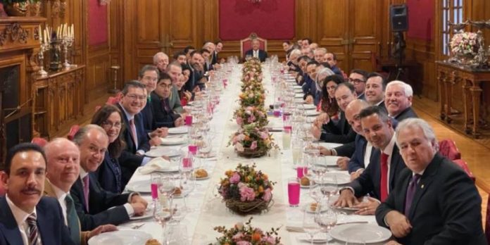 Andrés Manuel y Conago acordaron sostener una reunión en SLP en dos semanas