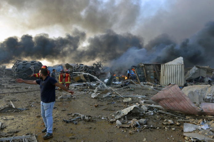 Aumentan los muertos y heridos por explosión en Beirut