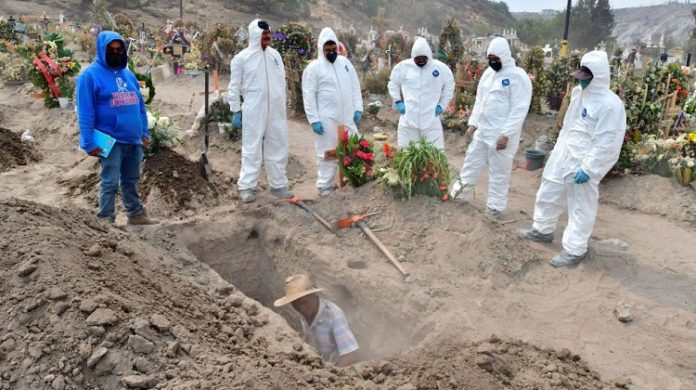 Pide PAN declarar luto nacional por las má de 50 mil muertes por COVID-19