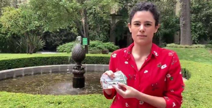 Luisa Alcalde invita a comprar 'cachitos' Luisa Alcalde invita a comprar 'cachitos'