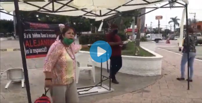 Mujer destruye módulo en Tamaulipas Mujer destruye módulo en Tamaulipas