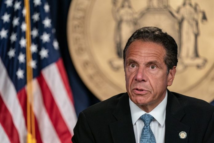 Góber de NY carga contra Trump Góber de NY carga contra Trump