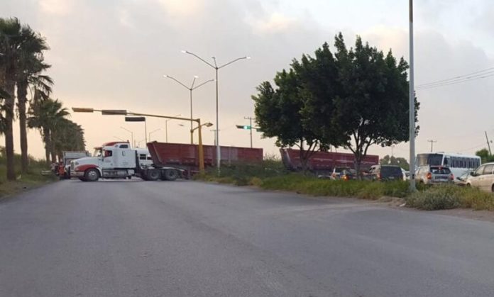 Reportan bloqueos y disparos en varios puntos de Reynosa, Tamaulip