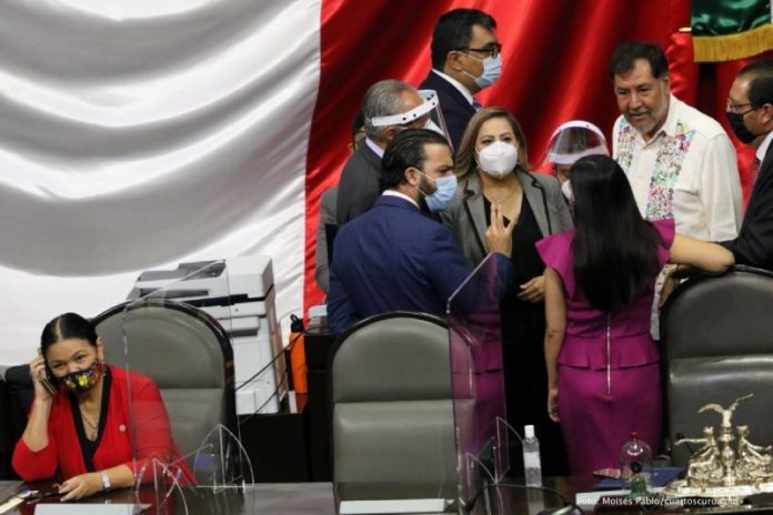 Noroña llama “espuria” a la presidenta de la Cámara de Diputados, PT no la respeta, dice