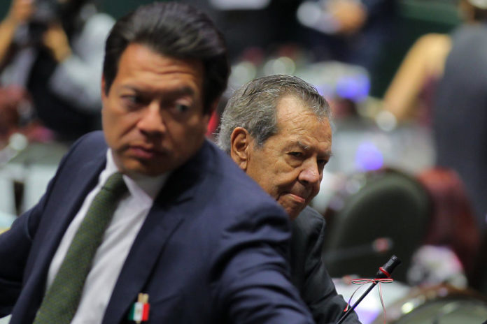 Muñoz Ledo y Delgado obtienen un empate técnico, se realizará nuevo encuesta
