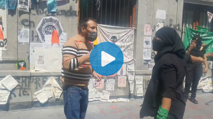 Integrantes del “Okupa” en la CNDH agreden al director de la revista Etcétera