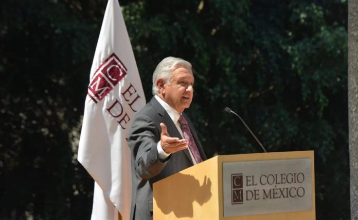 AMLO en el COLMEX