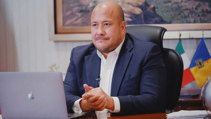 Alfaro exhibe a diputados Alfaro exhibe a diputados