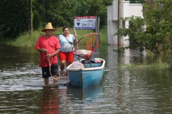 Inundaciones en Tabasco y AMLO Inundaciones en Tabasco y AMLO