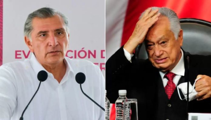 López y Bartlett suben de tono su discusión López y Bartlett suben de tono su discusión