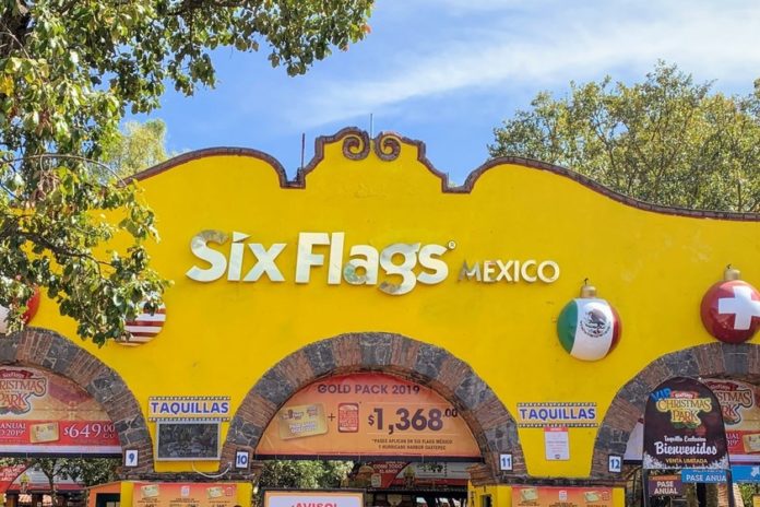 ¿Murió joven que salió “volando” de un juego en Six Flags?