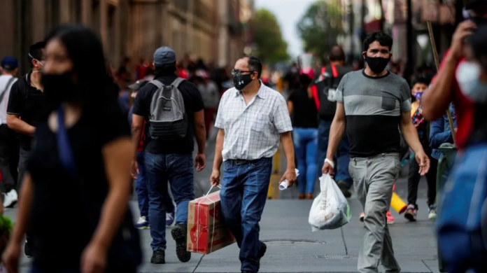 CDMX está “al límite” del semáforo rojo, advierte Sheinbaum