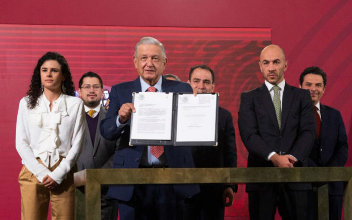 Coparmex califica como “traición” reforma de AMLO al outsourcing