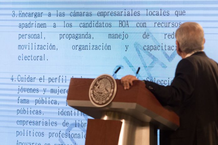 TEPJF rechaza que AMLO violó la ley por difusión del “BOA”