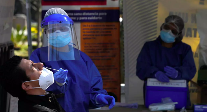 México registra nuevo récord de contagios y decesos por la pandemia