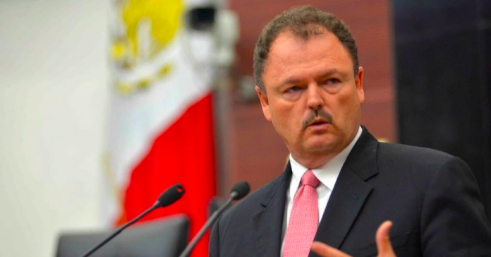 Ernesto Gándara se registra como precandidato de la alianza “Va por Sonora”